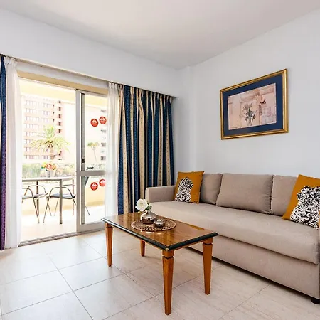 Private Studio Pyr By The Beach Promenade - Shared Pool Available Fuengirola Exterior photo